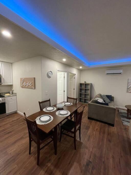 Apartament Brand New 2Br Cute Blue Led In North Fresno Zewnętrze zdjęcie