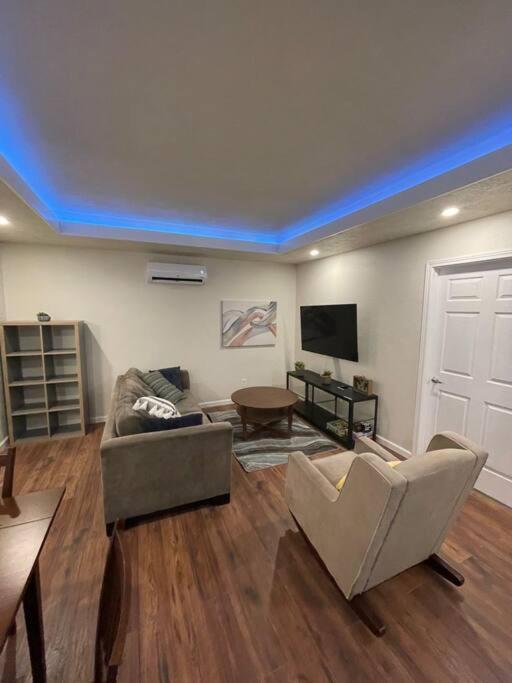 Apartament Brand New 2Br Cute Blue Led In North Fresno Zewnętrze zdjęcie
